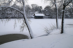  Frozen lake