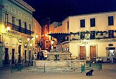 photo "Square in Guanajuato and an itch and the kiss."