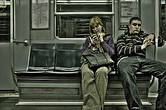 фото "А у нас в метро читают..."