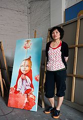 фото "Китайская художница Ян Хуй в своей мастерской"