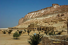 фото "Hotel in the desert"