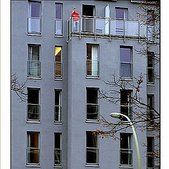 фото "the man with the red pull-over"