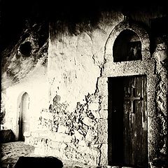 photo "Door. Cave temple, Akrotiri. Crete"