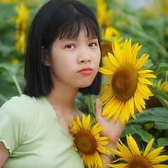 фото "girl and sunflower"