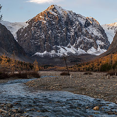 фото "Караташ (Чёрный камень)"