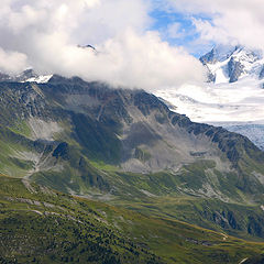 photo "волнистая скалистость у подножья ледника"