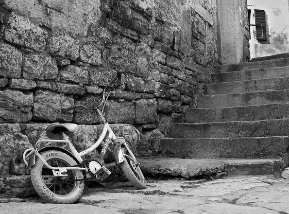 photo "Mini Bike" tags: black&white, genre, 