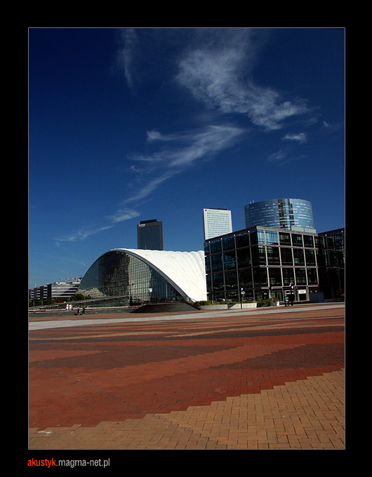 photo "ladefence 4" tags: travel, Europe