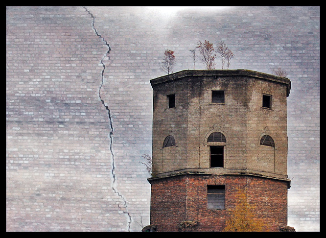 photo "waiting" tags: architecture, montage, landscape, 