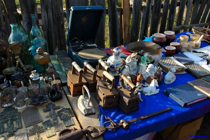 Кольца на блошином рынке. Блошиный рынок в интернете с ценами москва. Блошиный рынок казань тинчурина. Альберт кейп блошиный рынок. Блошиный рынок в интернете с ценами москва.