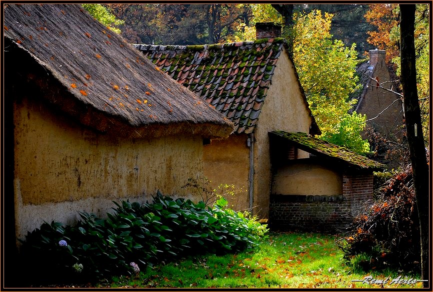 фото "old house with oven" метки: архитектура, пейзаж, осень