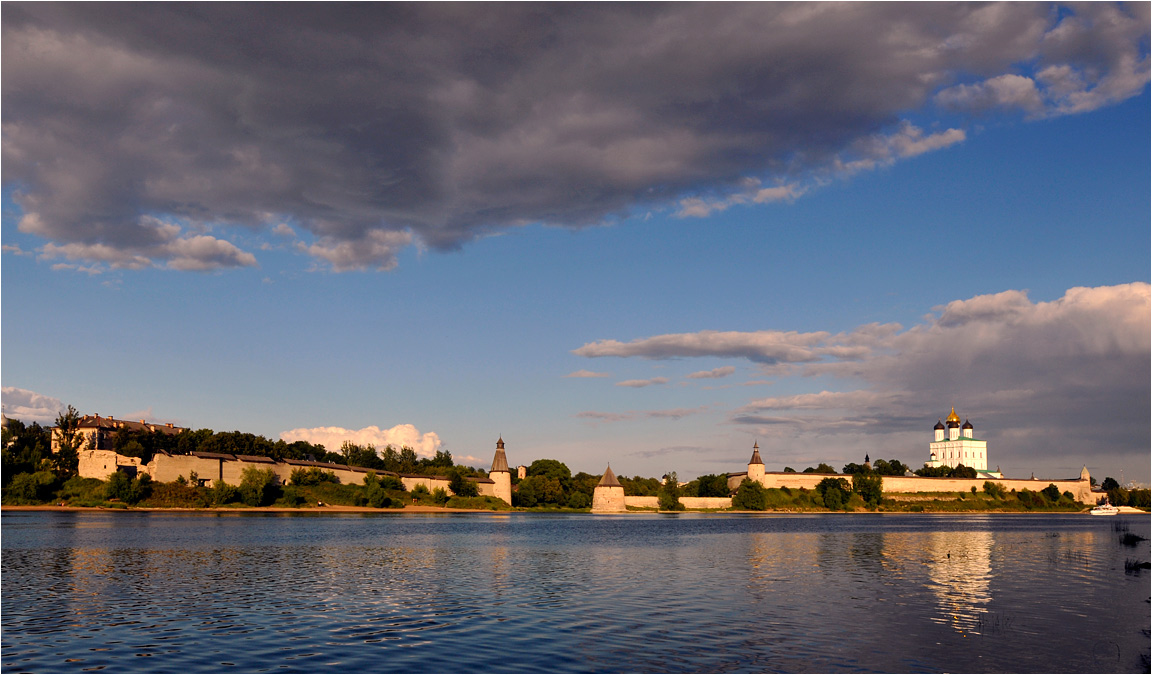 photo "***" tags: landscape, architecture, clouds