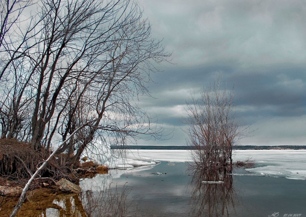 photo "Cloudy spring" tags: landscape, spring, water