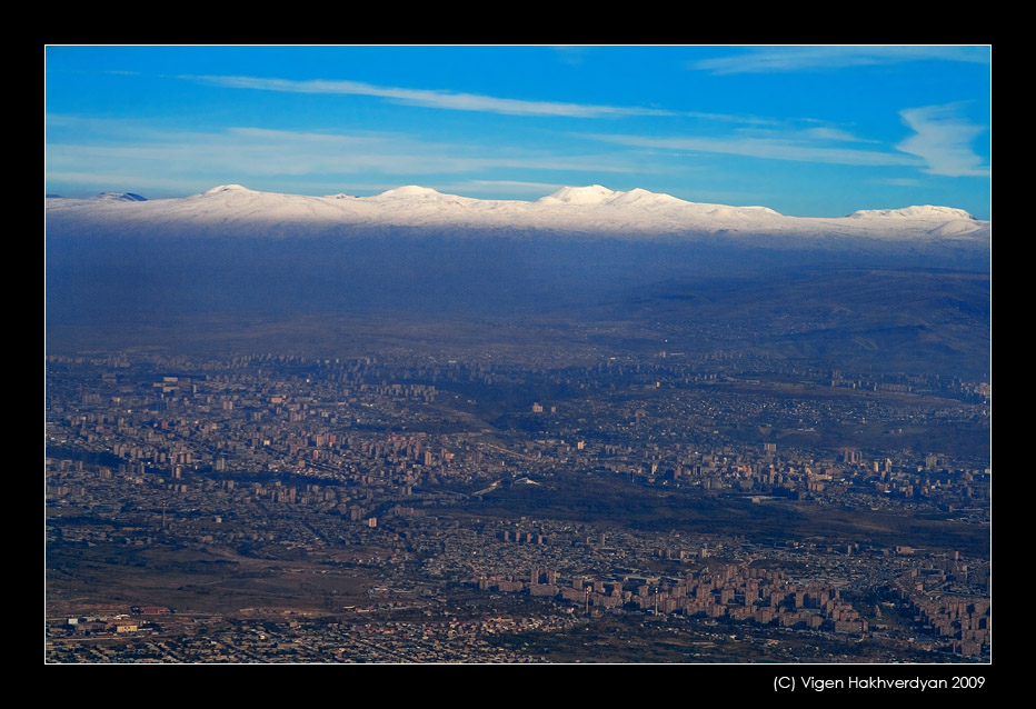 фото "Пролетая над Ереваном" метки: путешествия, город, 