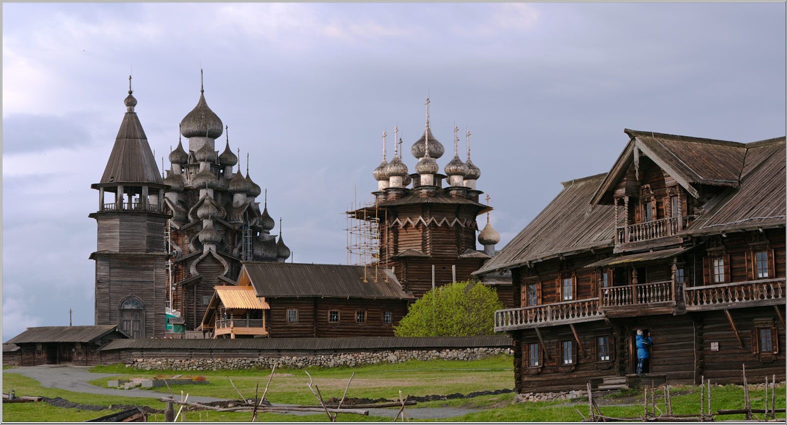 photo "Handiwork artisans" tags: architecture, landscape, 