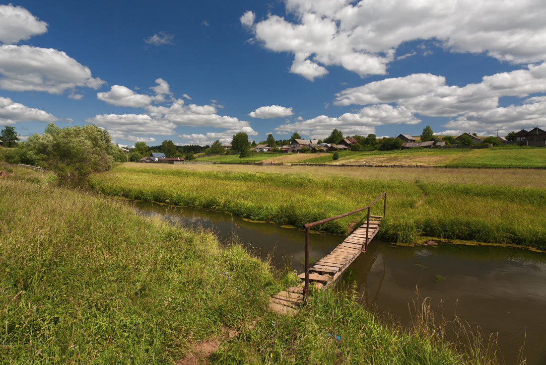 Село у реки