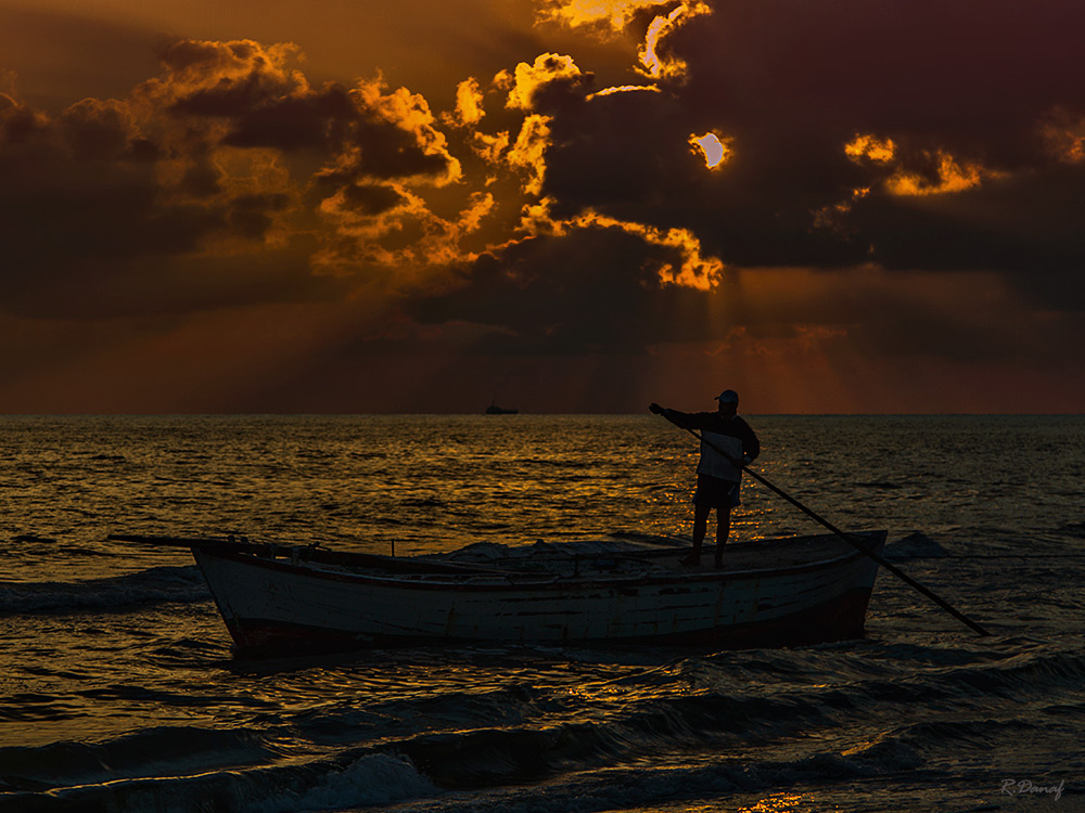 photo "Early fishing" tags: travel, reporting, landscape, Africa, clouds, man, sunset, water