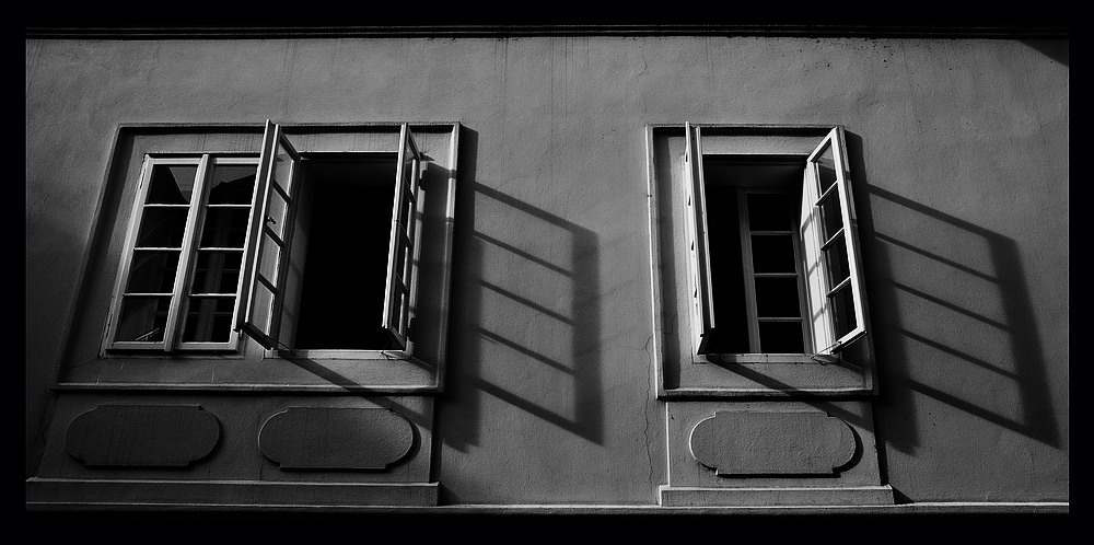 photo "Cтавень и тени-3" tags: black&white, Prag, Prague, Praha