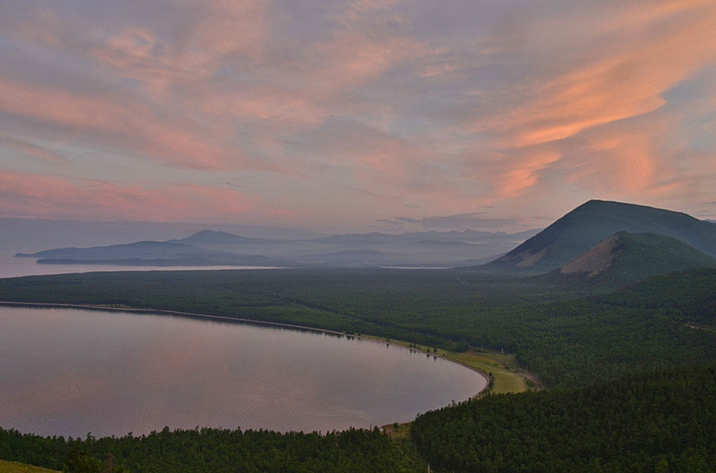 photo "***" tags: landscape, clouds, lake, sky, summer, sunset, water, Байкал, Северный Байкал