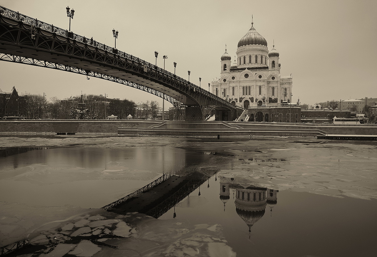 photo "***" tags: architecture, Moscow, river, temple, winter