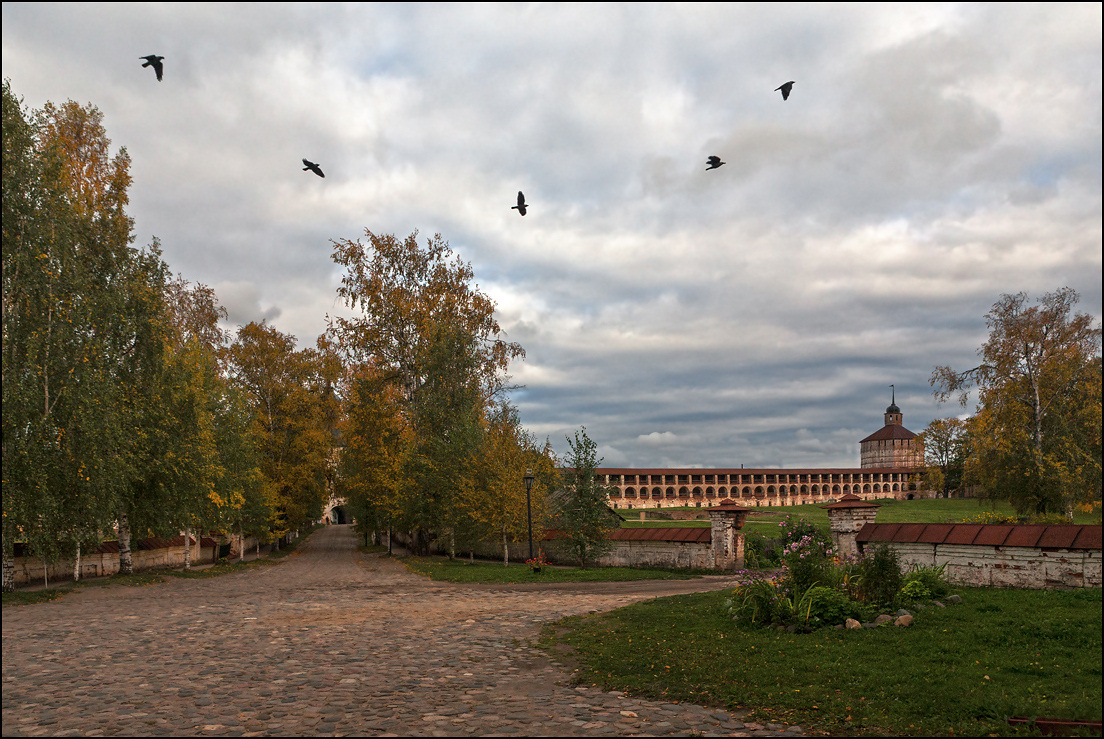 photo "Round Dance" tags: landscape, architecture, travel, 