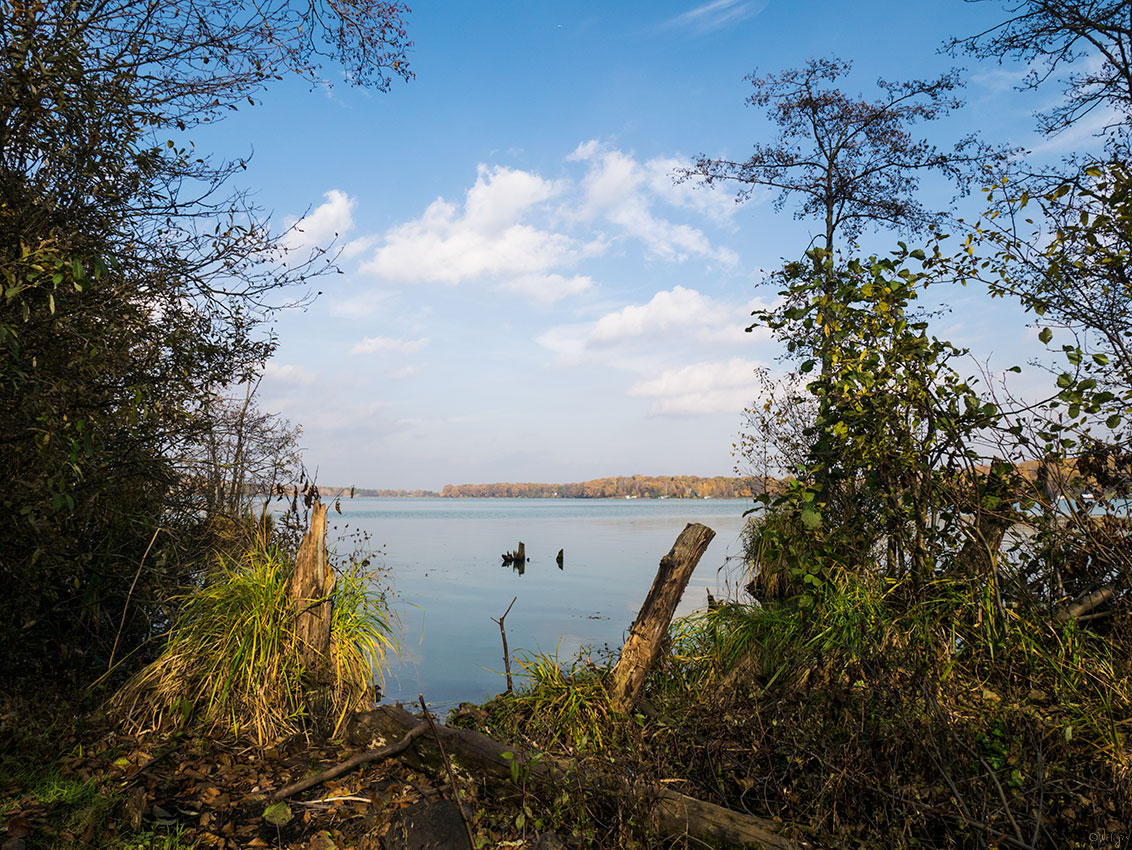 photo "***" tags: landscape, autumn, clouds, forest, lake, water