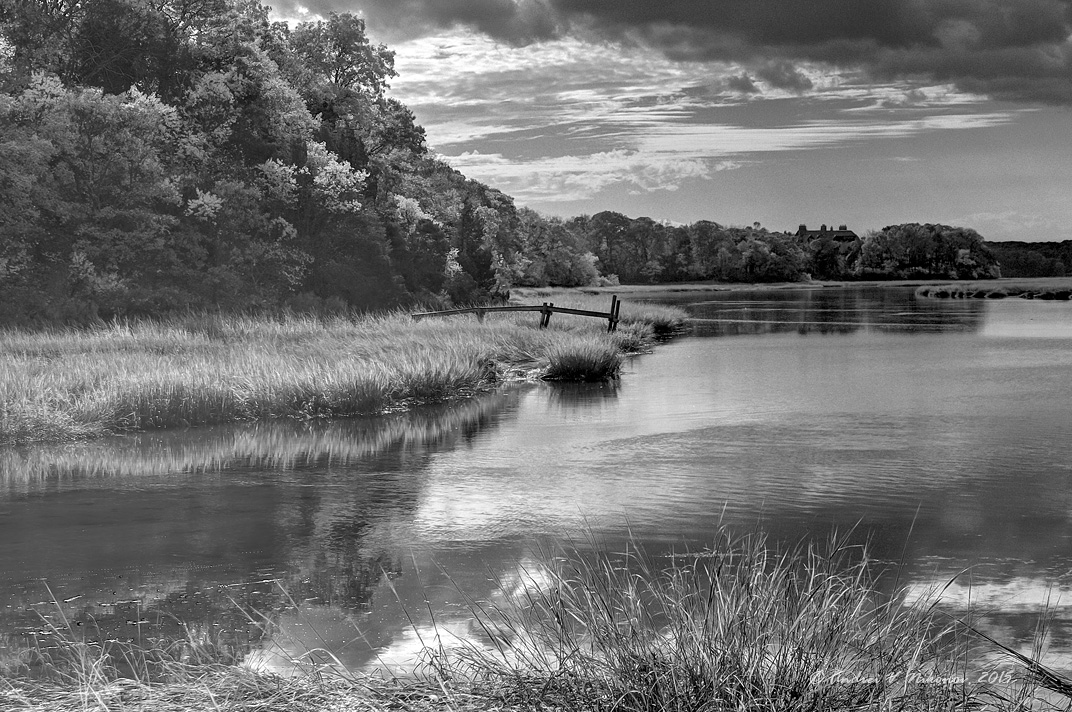 photo "* * *" tags: landscape, black&white, Long Island, black  white, clouds, water