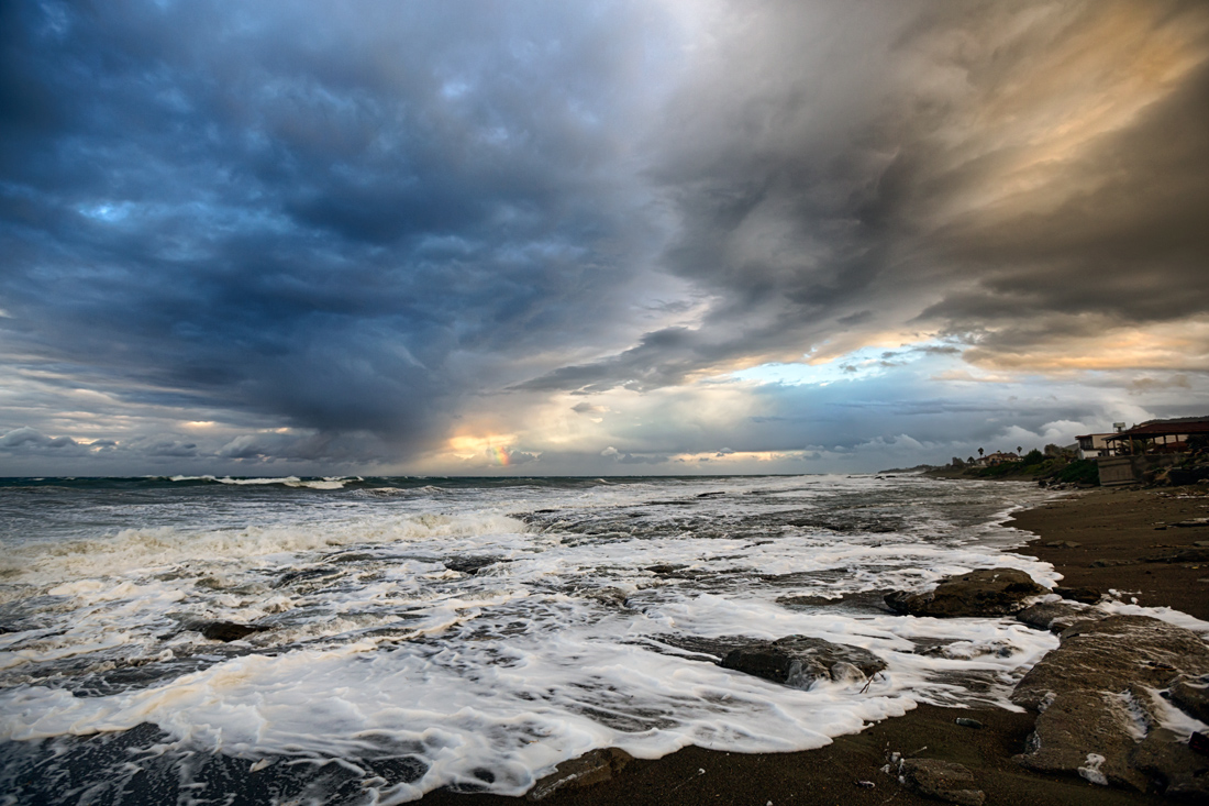 photo "***" tags: landscape, clouds, water, облака рассвет