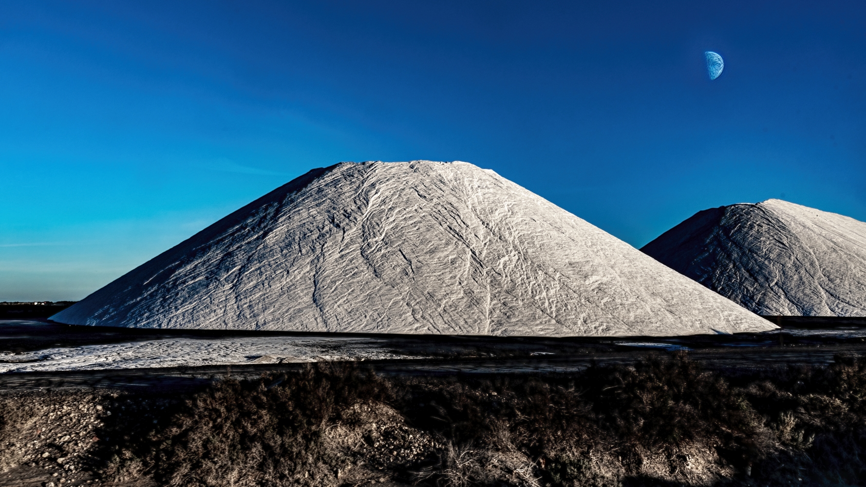 photo "Mountain of Salt 2" tags: landscape, 