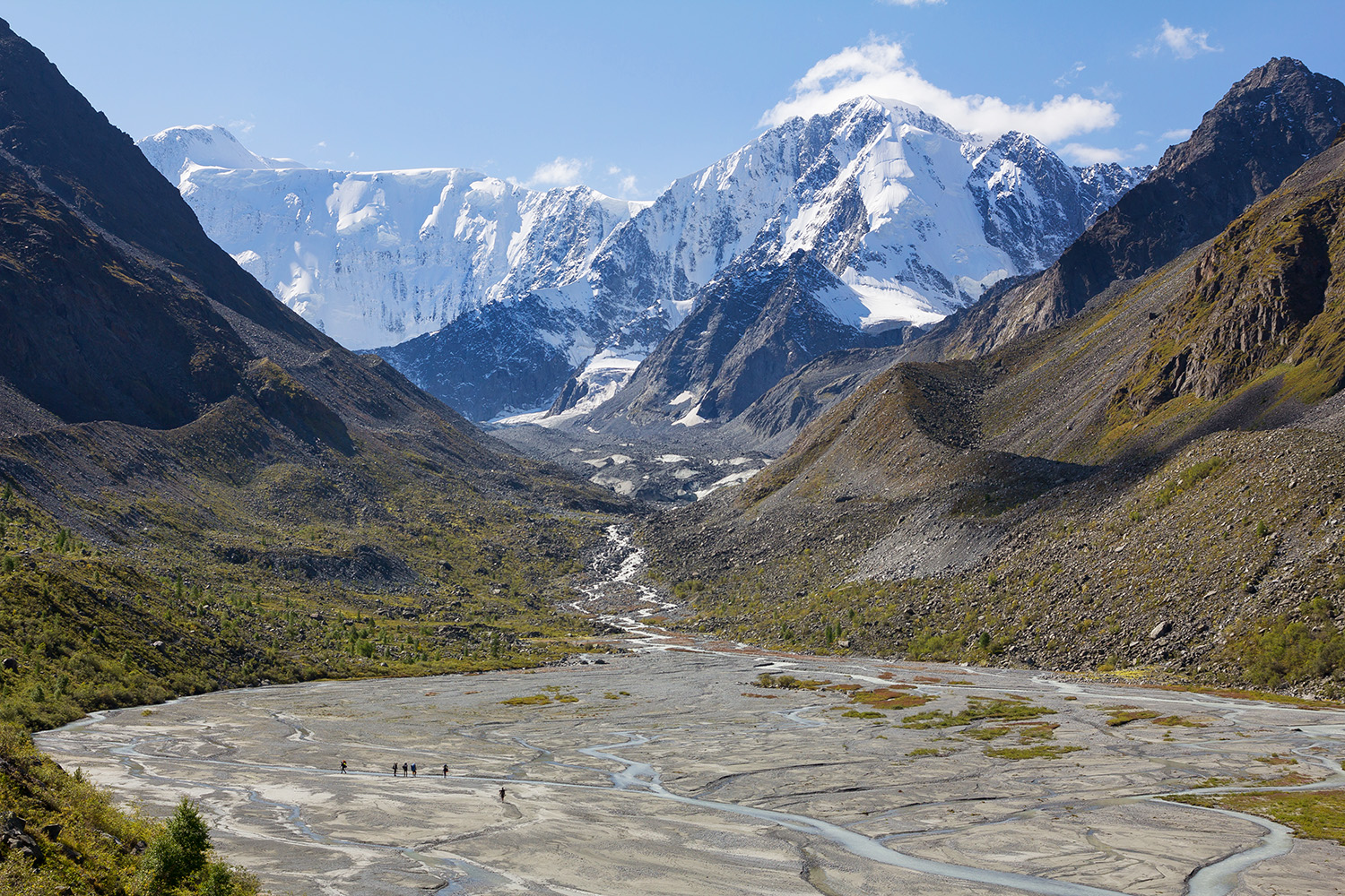 photo "Threads that weave together" tags: landscape, travel, Akkem glacier, Belukha mountain, Алтай, аккем, белуха, ледник